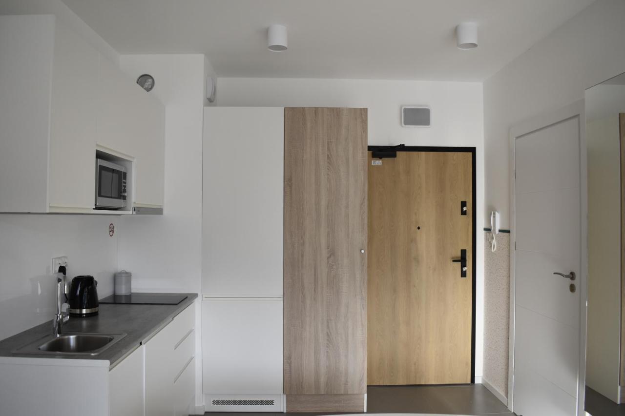White Apartment Modern Tower Atal Gdynia Extérieur photo
