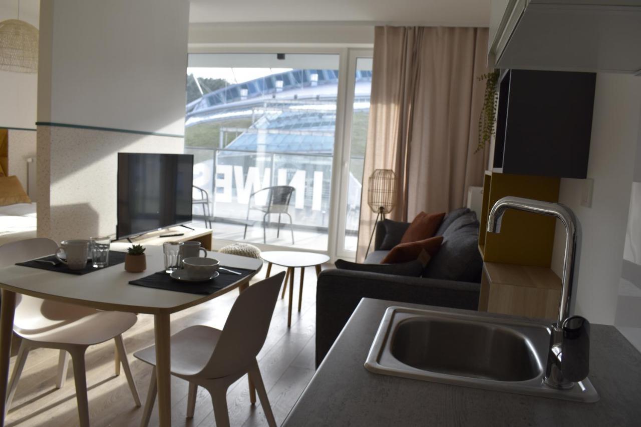 White Apartment Modern Tower Atal Gdynia Extérieur photo